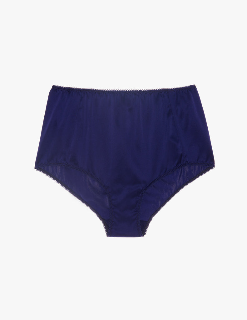 Araks Vera panty in Starling on an off white background