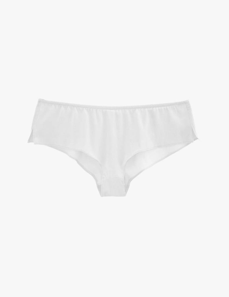 Araks gal short in white on a white background